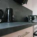 Anger17-1, Zentrales 2-zimmer-apartment In *