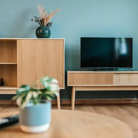 Anger17-1, Zentrales 2-zimmer-apartment In *