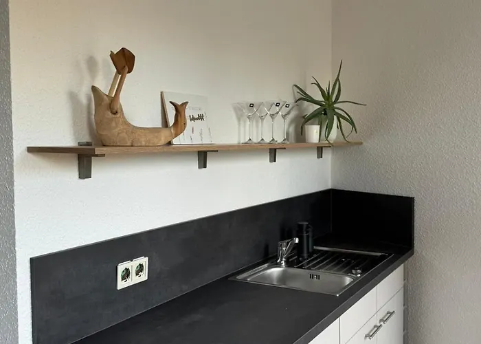 Anger17-1, Zentrales 2-zimmer-apartment In Lejlighed Dessau-Rosslau